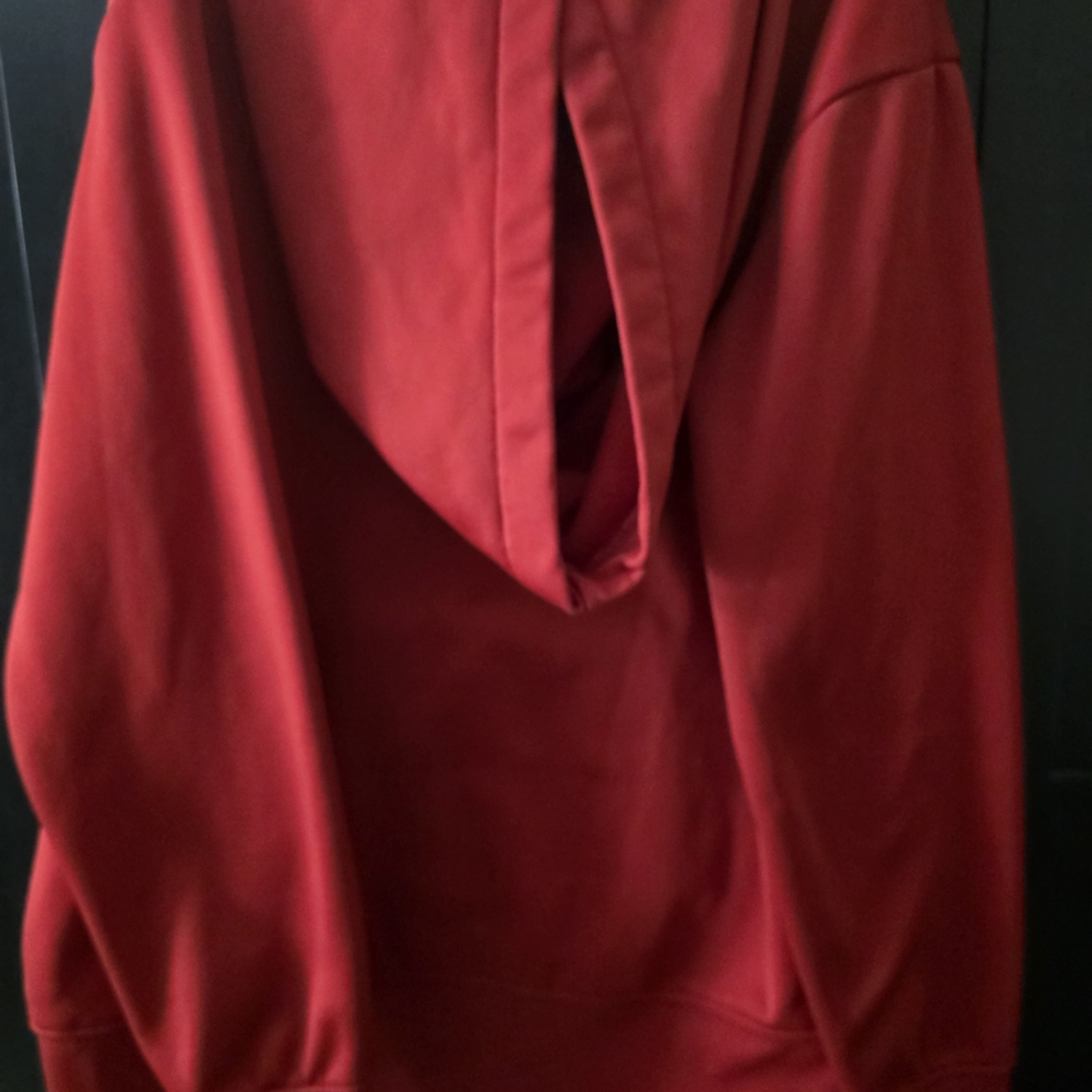 Jordan Youth Medium Red Dri-FIT Pullover Hoodie - Picture 3 of 5
